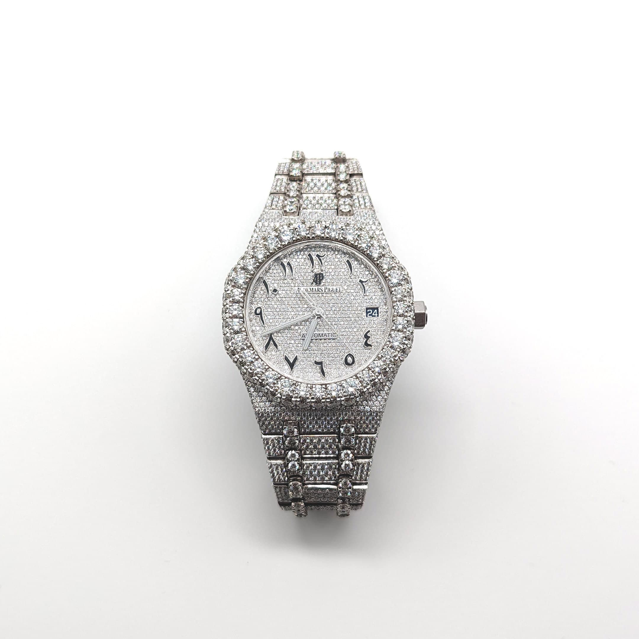 Watch with a diamond-set bezel